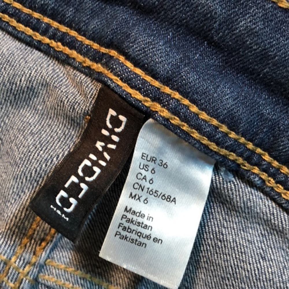 Divided for H&M higher rise distress jeans, size 6 - Picture 4 of 14